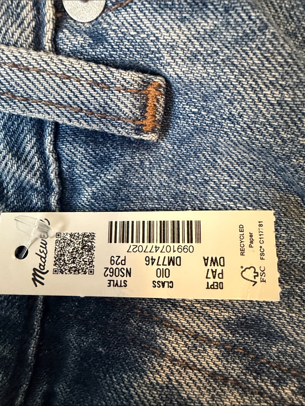 Madewell Darted Barrel-Leg Jeans - Medium Blue Denim - Picture 5 of 5